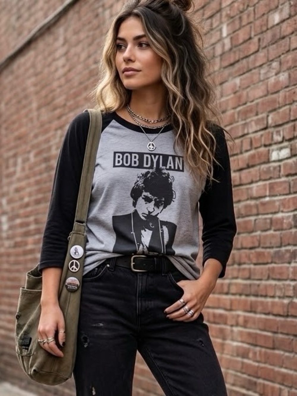 EUC Bob Dylan Graphic Raglan Baseball Tee L/XL